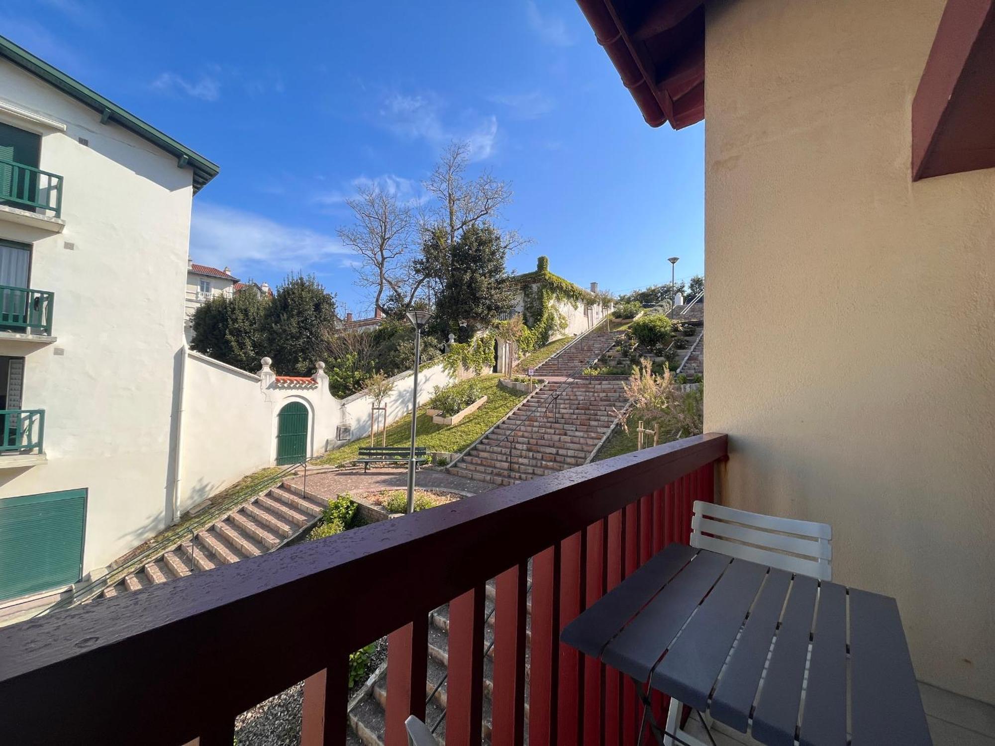 Studio Mezzanine A 100M De La Plage Avec Balcon, Apercu Mer Et Parking - Saint-Jean-De-Luz - Fr-1-239-576 Appartement Buitenkant foto